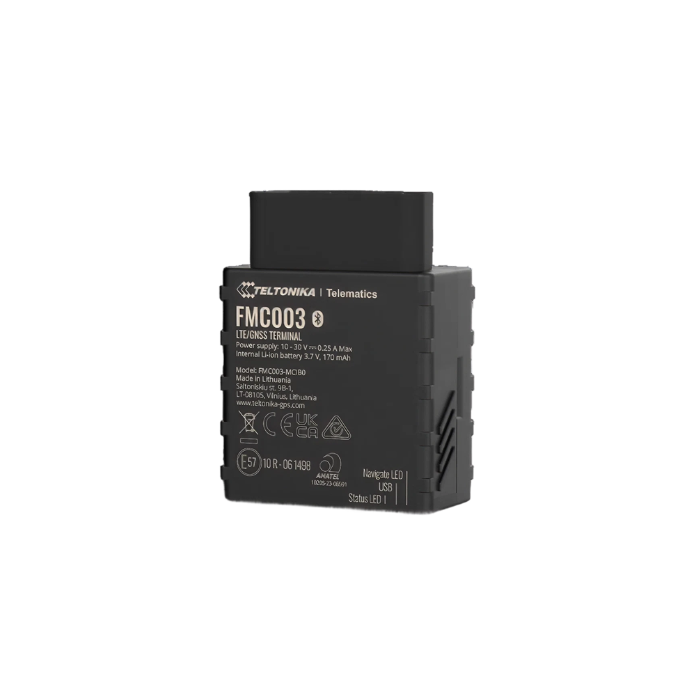 Svart Teltonika FMC003 GPS-spårare med vit text och symboler på framsidan.